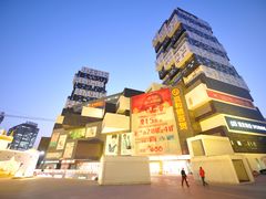 夜景-资和信百货商场
