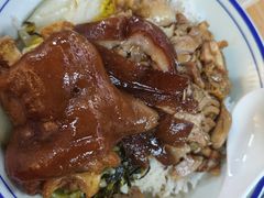 四点金拼猪蹄-明姨仔潮汕美食·碳炉猪脚·汕尾牛腩饭·起片鸡煲(起义路店)