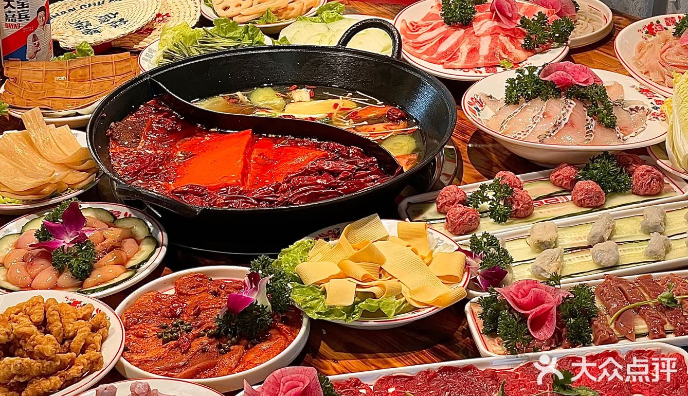 菜品新鲜好吃，鸭肠爽脆，牛肉嫩滑，脆鲷嫩滑鱼片！