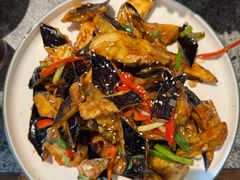 风味茄子-华盛园卷子王农家菜水库鱼