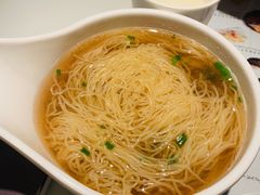 -新大咀港式茶餐厅(宝山万达店)