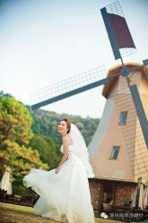 -施华洛婚纱摄影会所(范阳中路店)