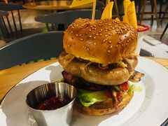 德国盘肠汉堡-HELLO 27 意面·沙拉·帕尼尼