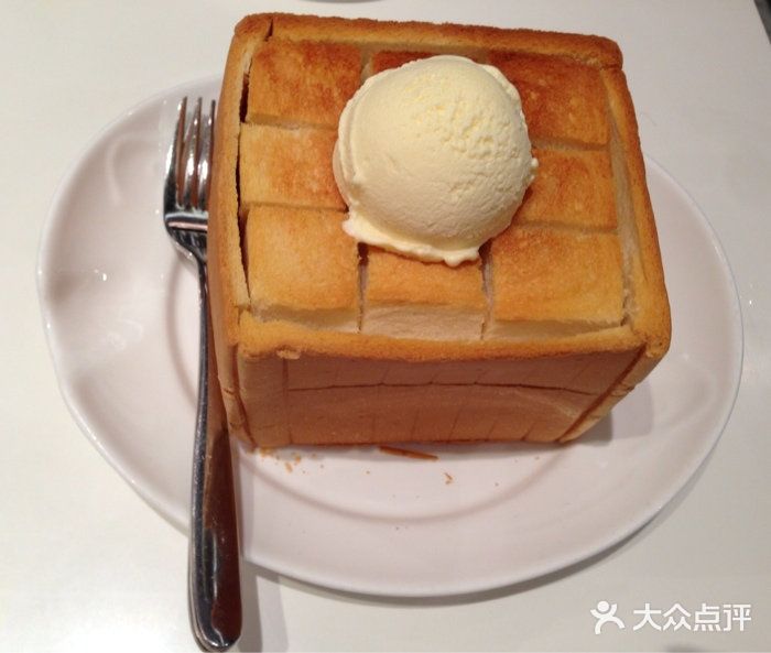 太兴餐厅(东方新天地店)原个冰淇淋蜂蜜厚吐司图片