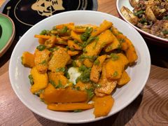 咸蛋黄栗子南瓜-吃饭皇帝大土家民族菜(正大广场店)