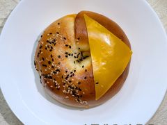 -HOT CRUSH趁热集合·现烤面包(环球港店)