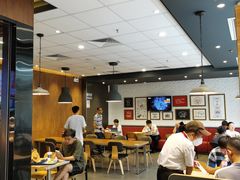 -汉堡王(上海118广场店)