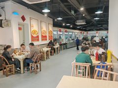 用餐环境-笨罗卜浏阳菜馆(龙华鹏润达店)