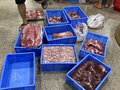 -标记美食新鲜猪杂(兴南大道店)