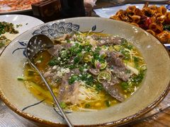 酸汤金菇浸肥牛-大门水乡·顺德菜