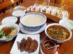 -香麒园·过桥米线·南湖雅宴