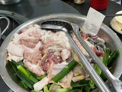 -周良天山牛杂城(天山路总店)