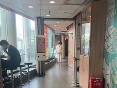 -麦当劳(虹梅路地铁站店)