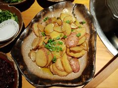 烧椒爱上土豆-饕老居耙牛肉(北碚总店)