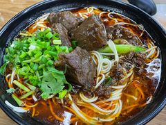 牛肉面-耙豌豆重庆小面