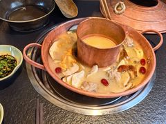 -菌自由丨野生菌火锅特色庭院餐厅(丽江古城店)