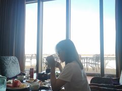 靠窗位-天悦阁海景酒廊