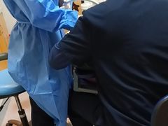 -上海仁爱医院口腔科 · 种植