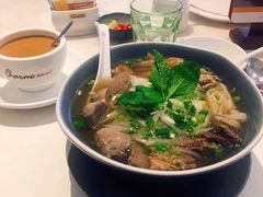 -港丽餐厅(高德置地店)