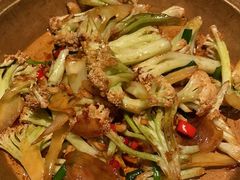 -佬麻雀·新湘菜(东方宝泰店)