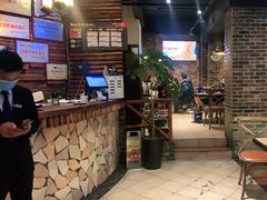 -何师烧烤·香辣蟹·川菜·30年老品牌(太古里旗舰店)