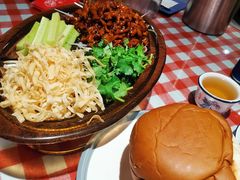 -老郑家东北春饼(龙悦居店)