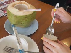 -两兄弟Song Pee Nong(2号店)
