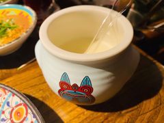 -老牌坊云南鱼豆花火锅(哈西万达店)
