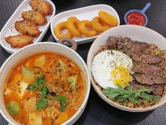 -mordew加州日记西餐&小酒馆(新天地店)