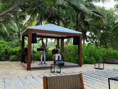 -三亚艾迪逊酒店·海滩烧烤 BARBACOA·现场乐队·浪漫晚餐·烧烤海鲜