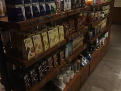 零售区-星巴克臻选(成都宽窄巷子店)