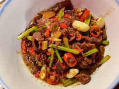 小炒黄牛肉-湘盛园湖南土菜馆