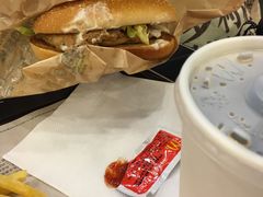 -麦当劳(秣陵路店)
