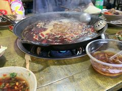 -黄潇洒老火锅(九眼桥宏济巷店)