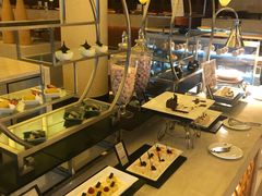 -东西风牛排馆周末烧烤自助(首都机场希尔顿店)