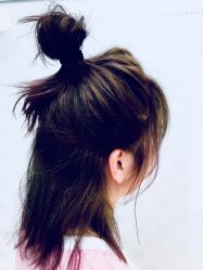 -HAIR CORNER