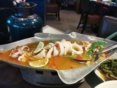 -大头虾越式风味餐厅(光明广场店)