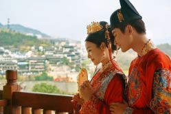 -AOROA·奥洛拉婚纱摄影·旅拍·礼服