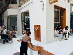 -Line 咖啡(石厦花园店)