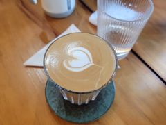 澳白-六区宿舍咖啡店