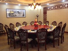 包厢-褒河栈道渔庄(建工路总店)