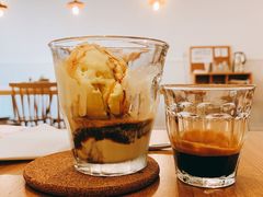 -Cafe Villa