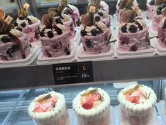 -罗森尼娜(德思勤店)