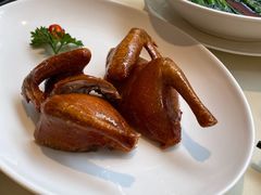 玻璃脆皮乳鸽-利苑酒家(金宝店)