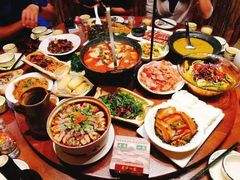 -老滇山寨•云南特色菜•地方菜•民族风情歌舞表演(金碧店)