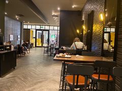 大堂-星巴克臻选(南京金茂览秀城店)