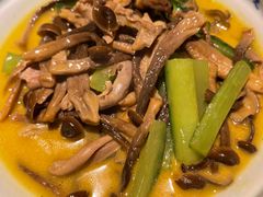 -吃饭皇帝大土家民族菜(正大广场店)