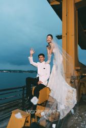 -雪中彩影婚纱摄影·微光艺术中心