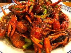 -郑东靓靓虾馆·金牌油焖大虾(天泽街店)