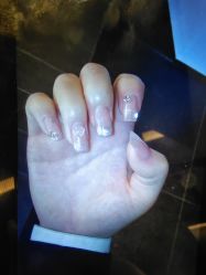 -丽心自助美甲美睫